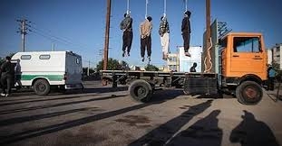 آخرين خبر از مقابل زندان مرکزي کرج: اعدامشان کردند!