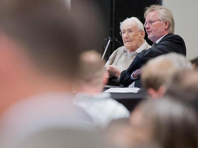 "حسابدار آشویتس" پس از هفتاد سال محاکمه می‌شود