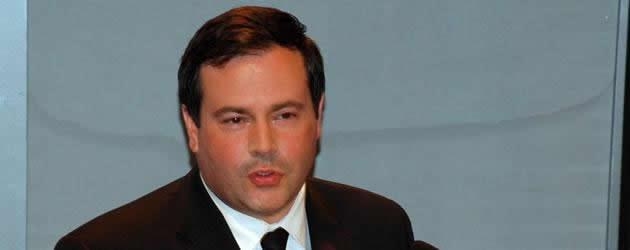 وزير دفاع كانادا برقراري رابطه ديپلوماتيك با رژيم ايران را رد كرد