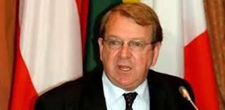 رژيم ايران تلاش مي‌كند به بهانه جنگ با داعش در عراق دخالت كند