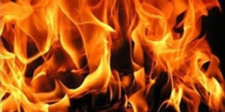 خودسوزي يك هموطن در دادگستري!