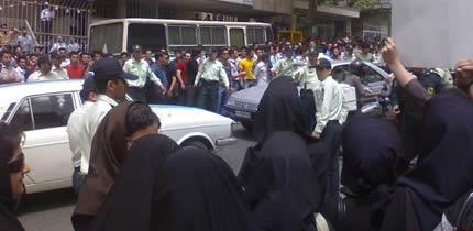 اعتراضات مردمی بر علیه رژیم خفقان