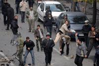 اعتراضات دانشجويان بر علیه بیروهای سرکوبگر رژیم