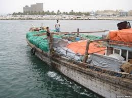 امارات يك كشتي ايراني حامل مواد مخدر را توقيف كرد